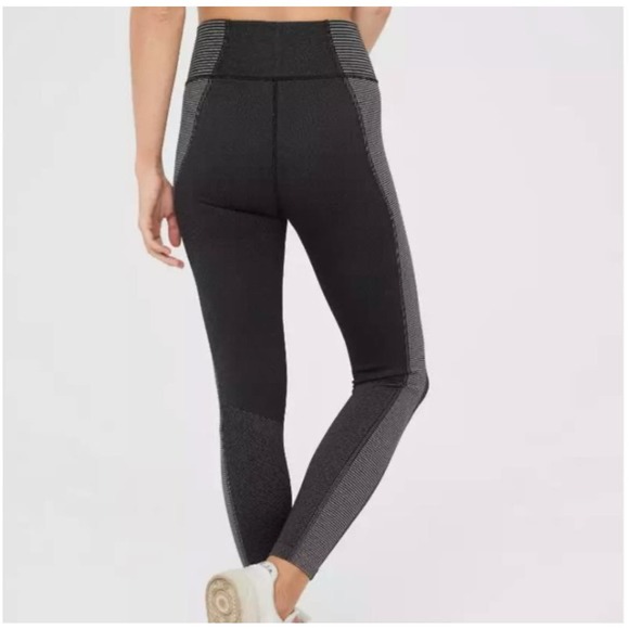 Aerie Offline 7/8 High Rise Leggings‎ - Small - New With Tags - Picture 1 of 4